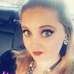 Meet your Posher, Robyn